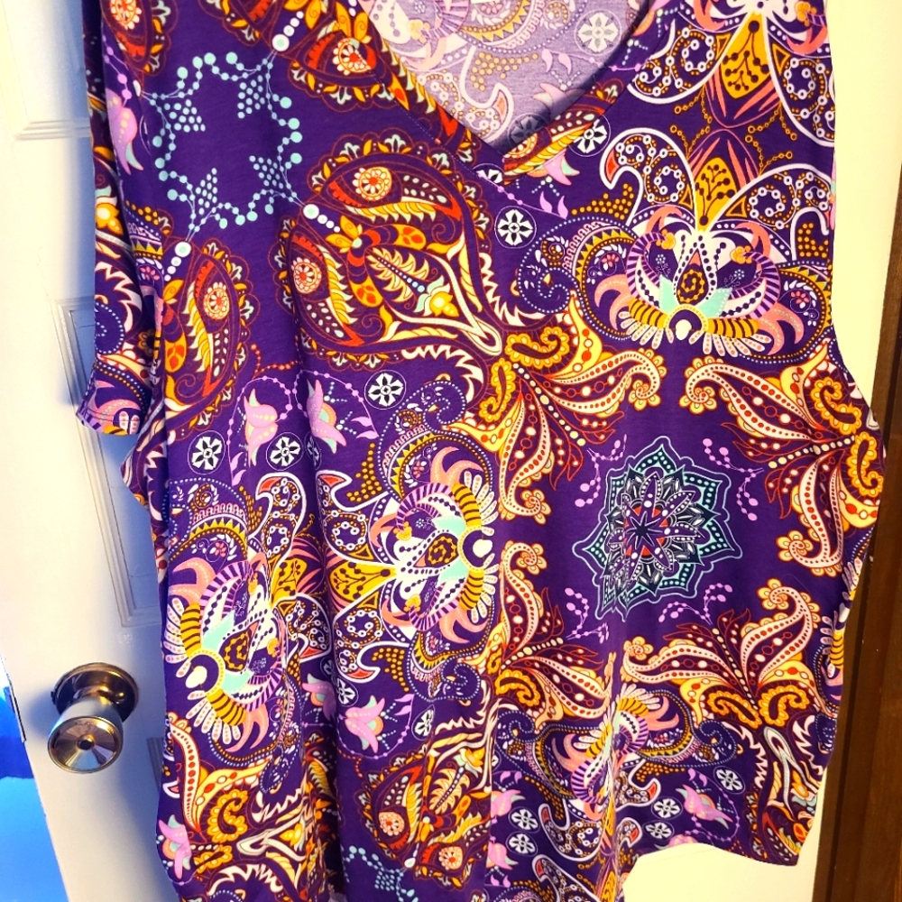 Lularoe top